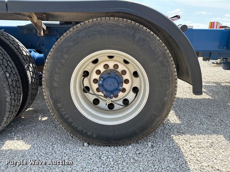 image for item FP3017 2009 Freightliner Columbia semi truck