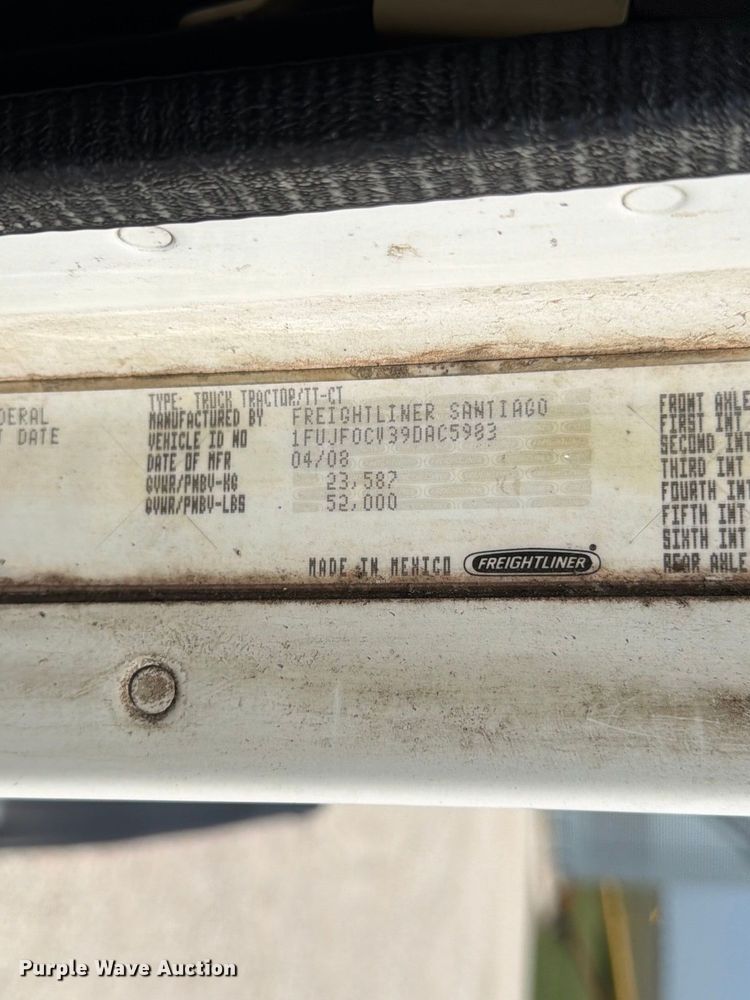 image for item FP3017 2009 Freightliner Columbia semi truck