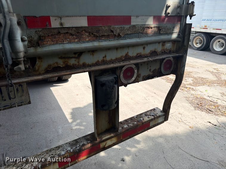 image for item FP4008 2005 Wabash dry van trailer