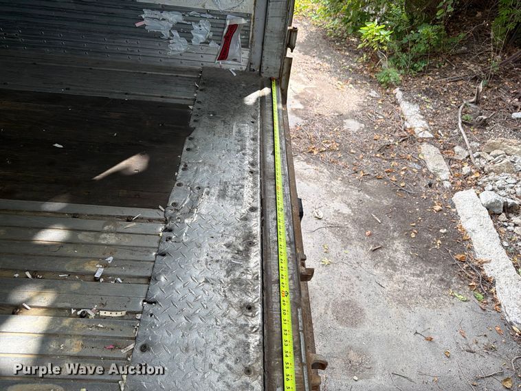 image for item FP4008 2005 Wabash dry van trailer
