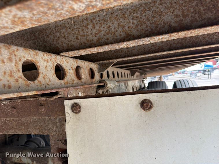 image for item FP4008 2005 Wabash dry van trailer