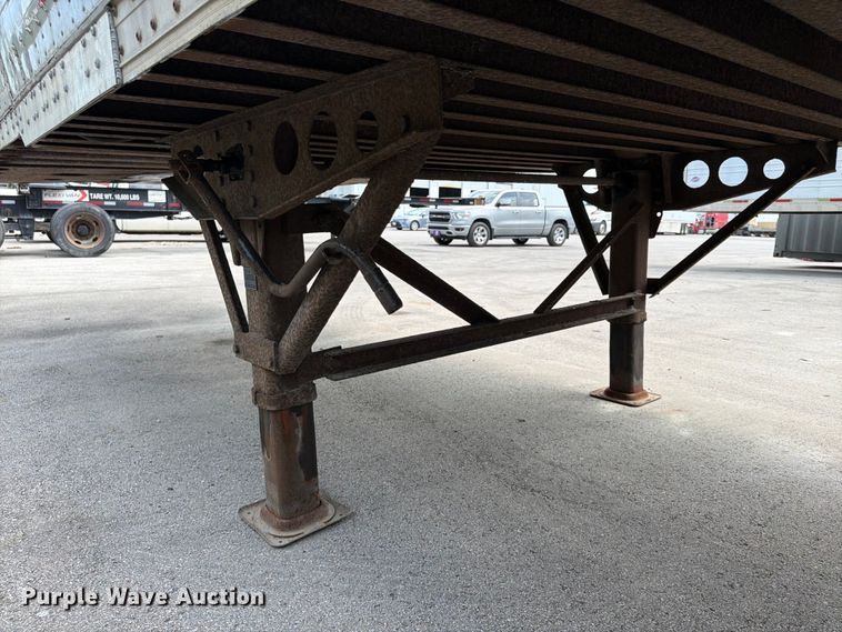 image for item FP4008 2005 Wabash dry van trailer