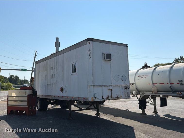 image for item FT6210 1993 Monon JA3-32-SA-28W dry van trailer