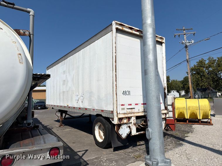 image for item FT6210 1993 Monon JA3-32-SA-28W dry van trailer