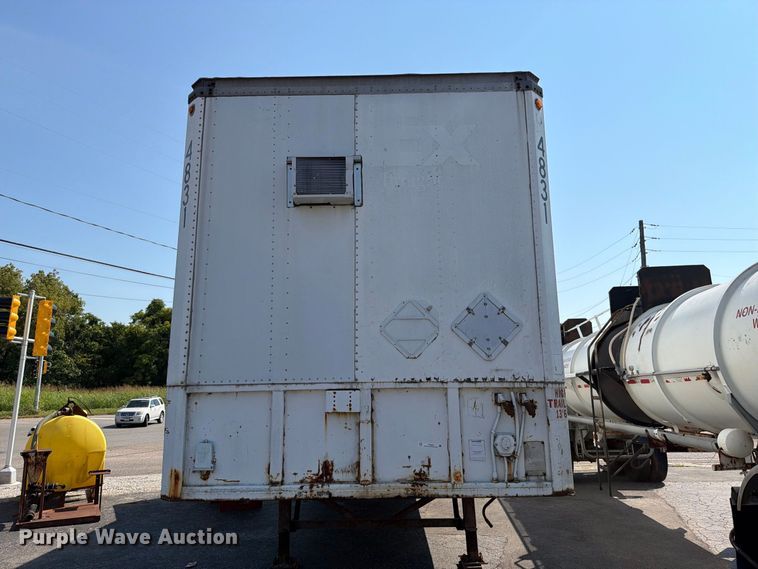 image for item FT6210 1993 Monon JA3-32-SA-28W dry van trailer