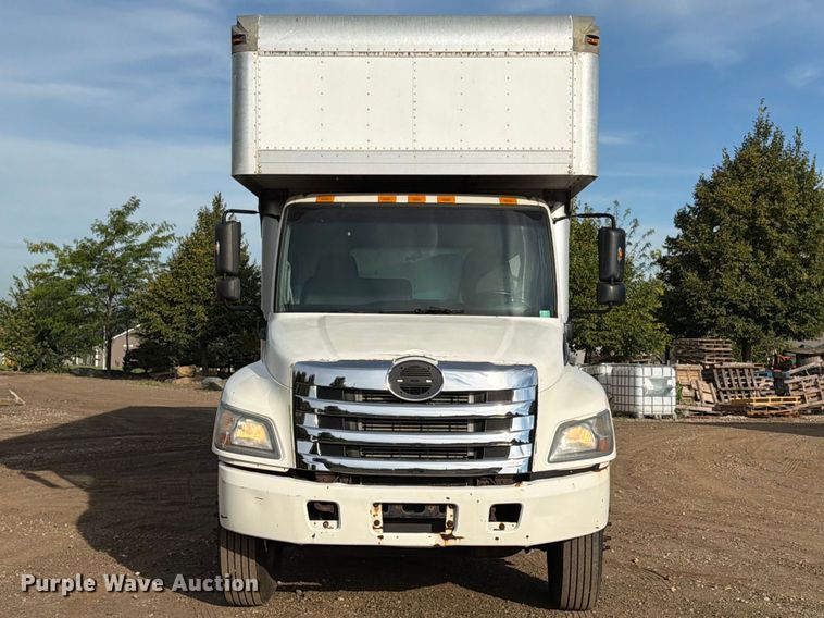 image for item FT8014 2012 Hino box truck