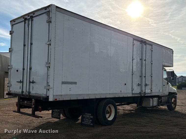 image for item FT8014 2012 Hino box truck