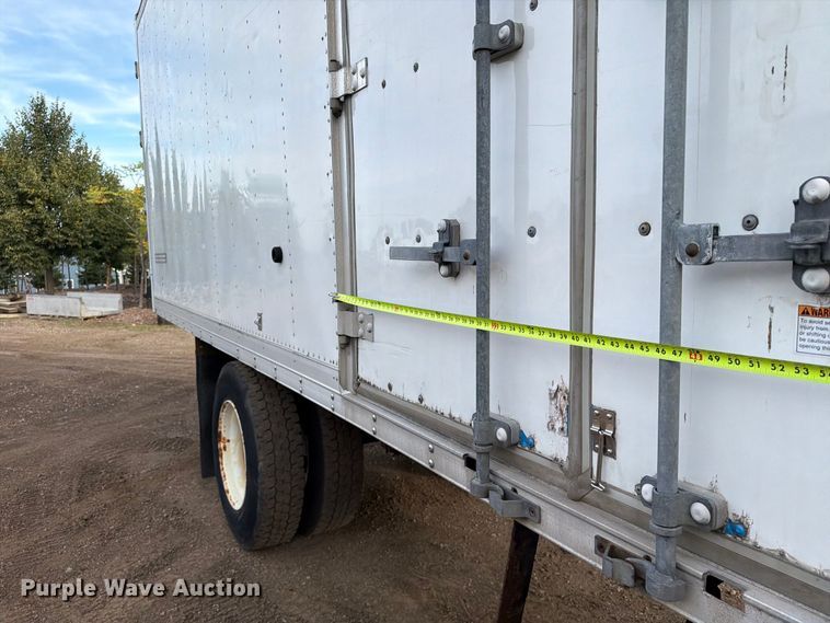 image for item FT8014 2012 Hino box truck
