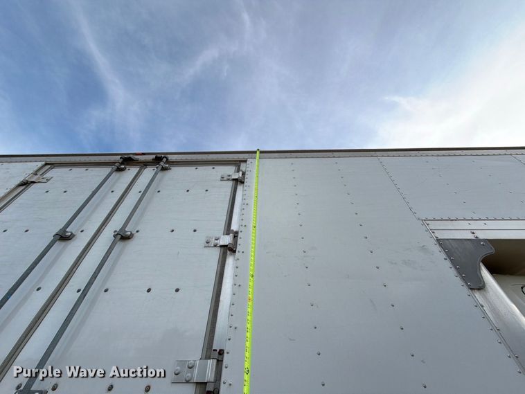 image for item FT8014 2012 Hino box truck