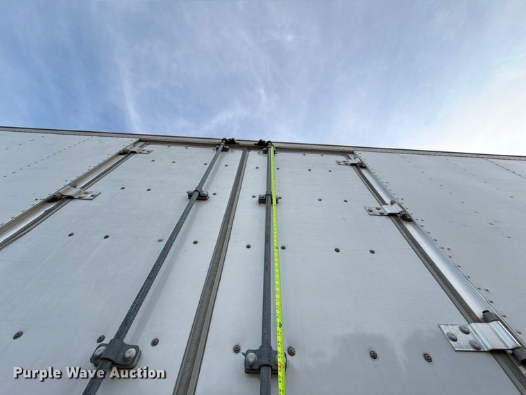 image for item FT8014 2012 Hino box truck