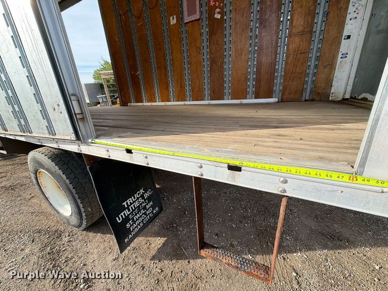 image for item FT8014 2012 Hino box truck