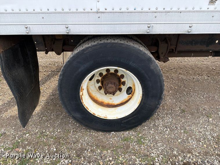 image for item FT8014 2012 Hino box truck