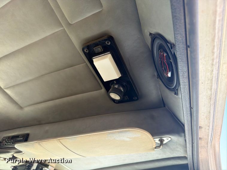 image for item FU4597 2001 Peterbilt 378 fuel / lube truck