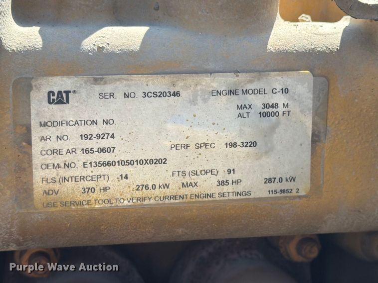 image for item FU4597 2001 Peterbilt 378 fuel / lube truck