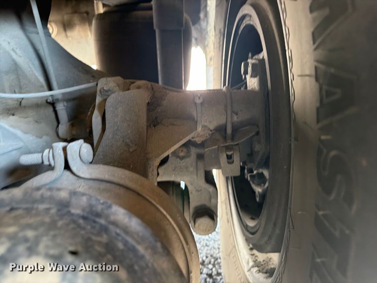 image for item FU4597 2001 Peterbilt 378 fuel / lube truck