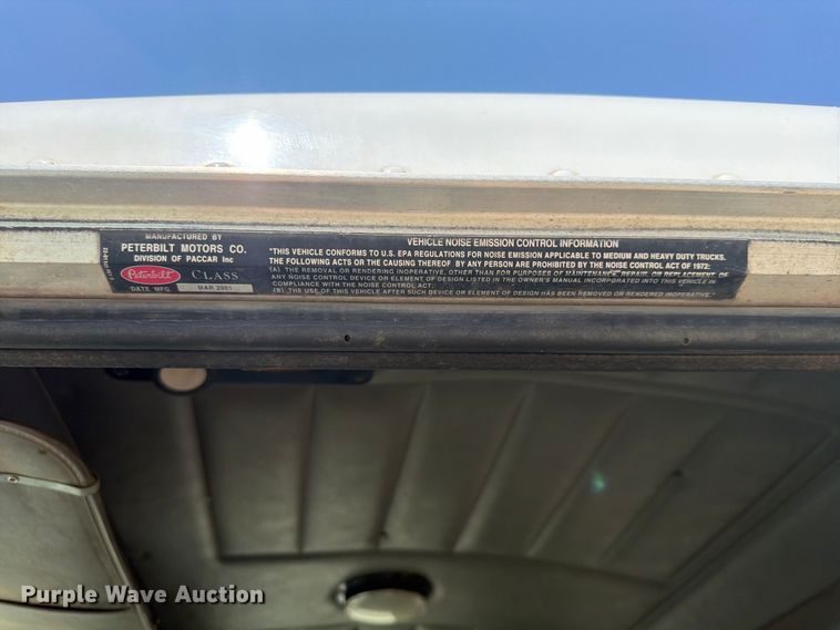 image for item FU4597 2001 Peterbilt 378 fuel / lube truck