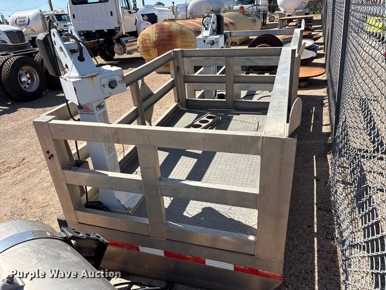 image for item JM9464 Truck mounted cage