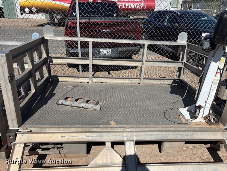 image for item JM9464 Truck mounted cage