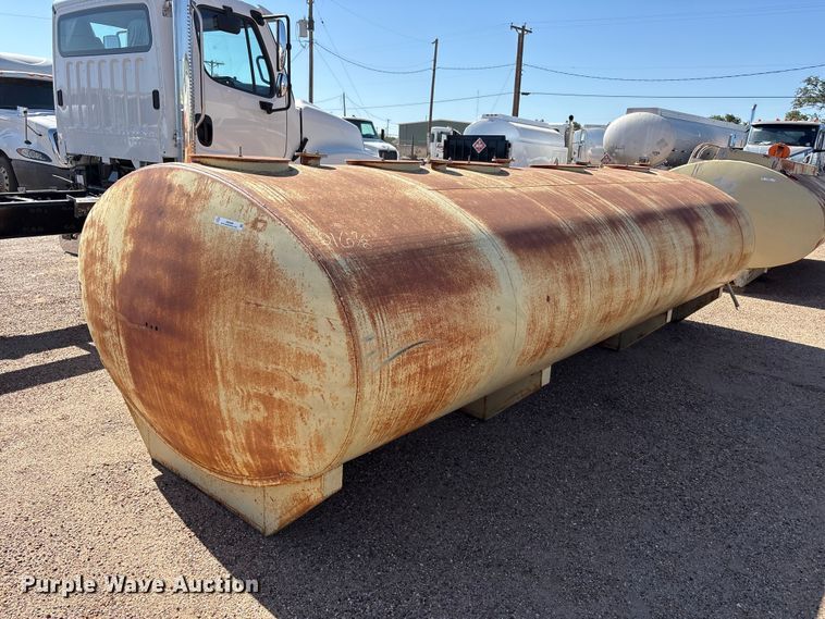 image for item JM9466 Tank