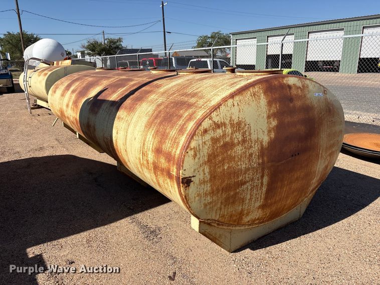 image for item JM9466 Tank