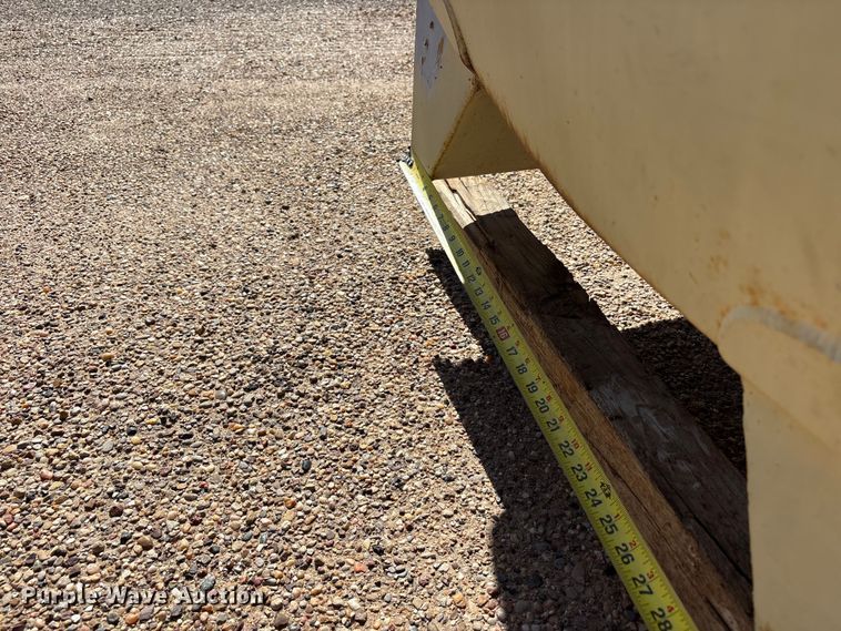 image for item JM9467 Tank