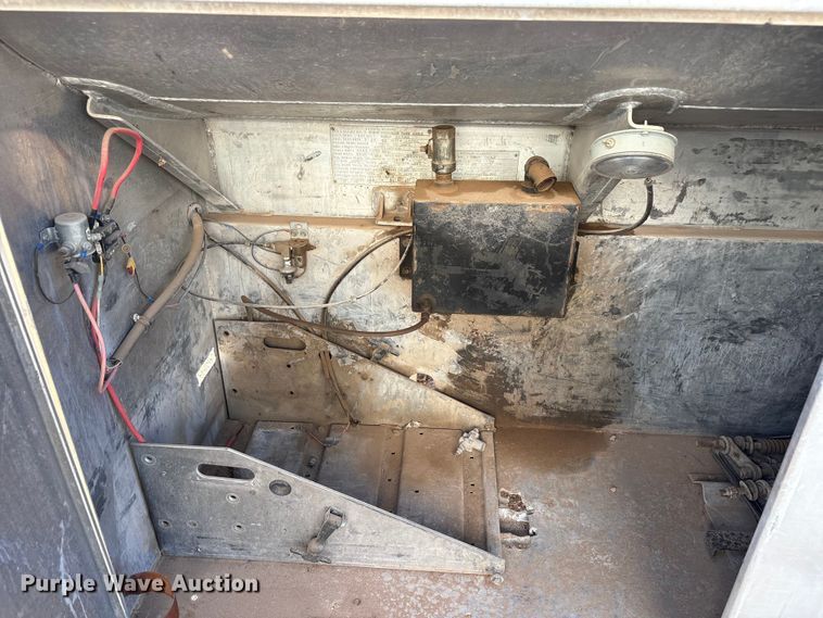 image for item JM9472 Progress tank tank bed