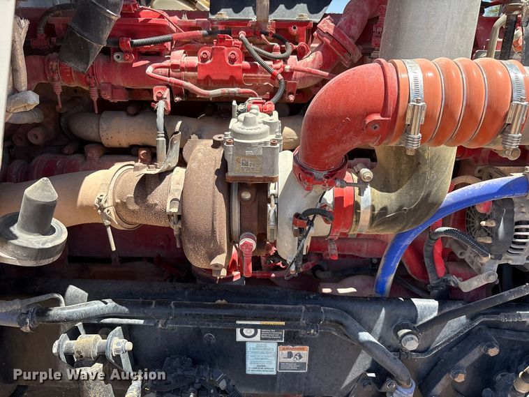 image for item JM9475 2018 Kenworth T800 fuel truck
