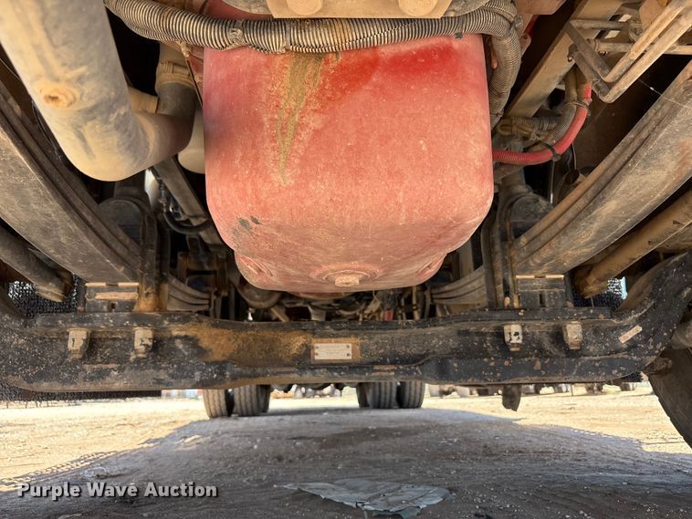 image for item JM9475 2018 Kenworth T800 fuel truck