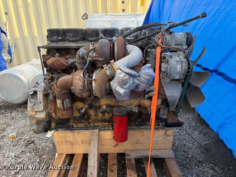 image for item MQ9161 Caterpillar C15 engine