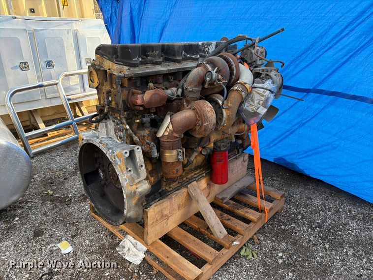 image for item MQ9161 Caterpillar C15 engine
