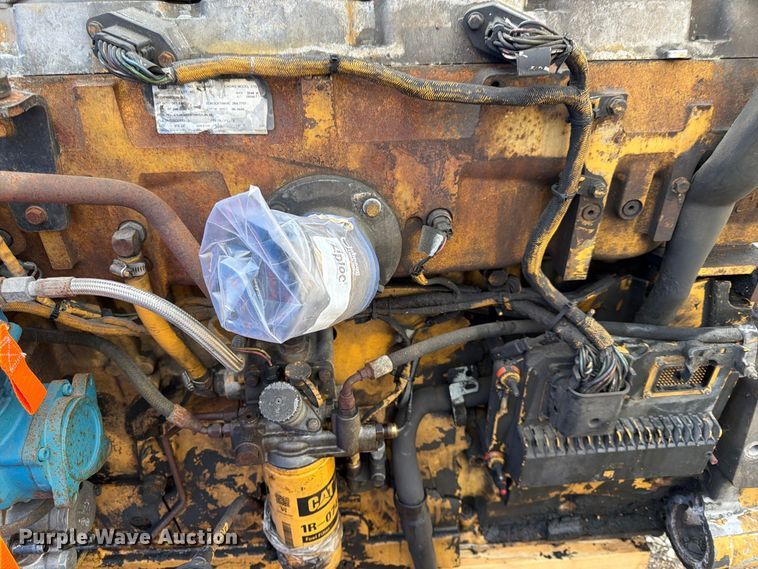 image for item MQ9161 Caterpillar C15 engine