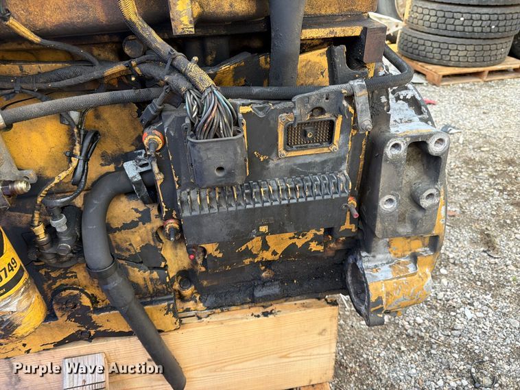 image for item MQ9161 Caterpillar C15 engine
