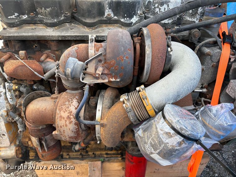 image for item MQ9161 Caterpillar C15 engine