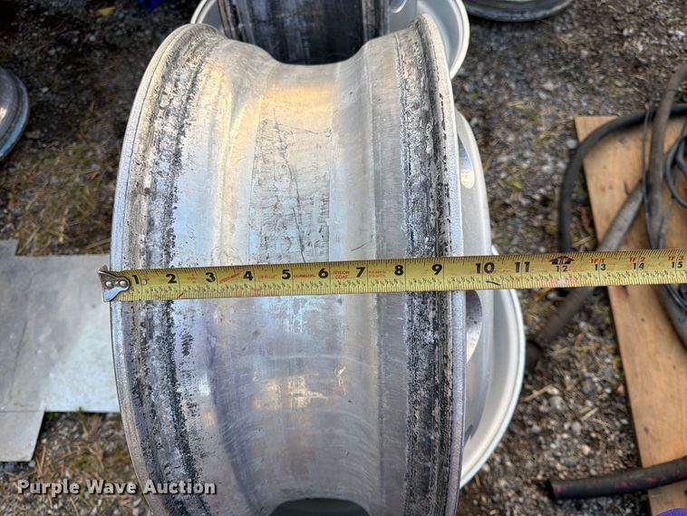 image for item MQ9163 (10) truck tractor wheels