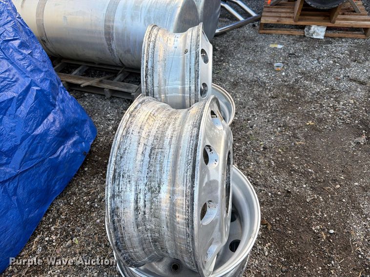 image for item MQ9163 (10) truck tractor wheels
