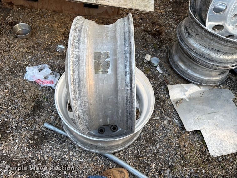 image for item MQ9163 (10) truck tractor wheels