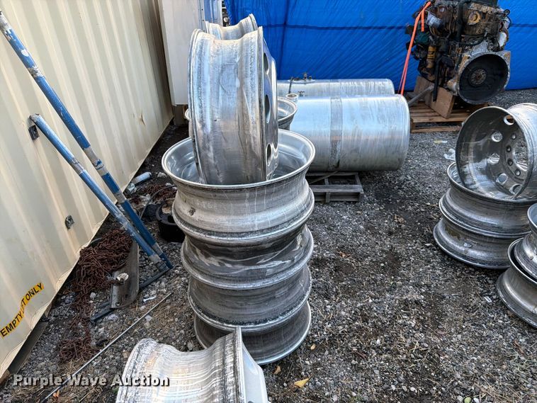 image for item MQ9166 (10) truck tractor wheels