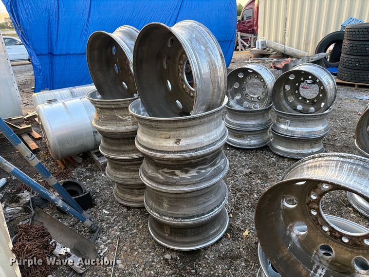 image for item MQ9166 (10) truck tractor wheels