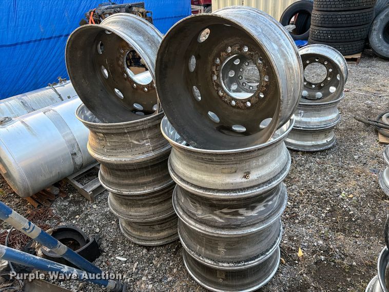 image for item MQ9166 (10) truck tractor wheels