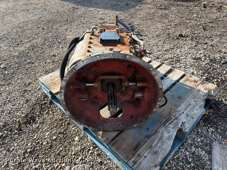 image for item MQ9168 Eaton Fuller transmission