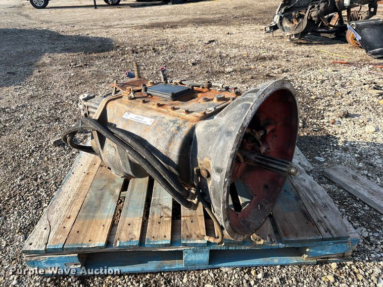 image for item MQ9168 Eaton Fuller transmission