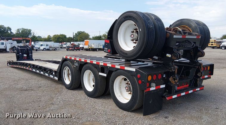 image for item NU9717 2013 Kalyn Siebert lowboy equipment trailer