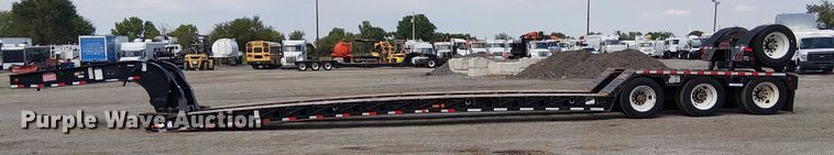 image for item NU9717 2013 Kalyn Siebert lowboy equipment trailer