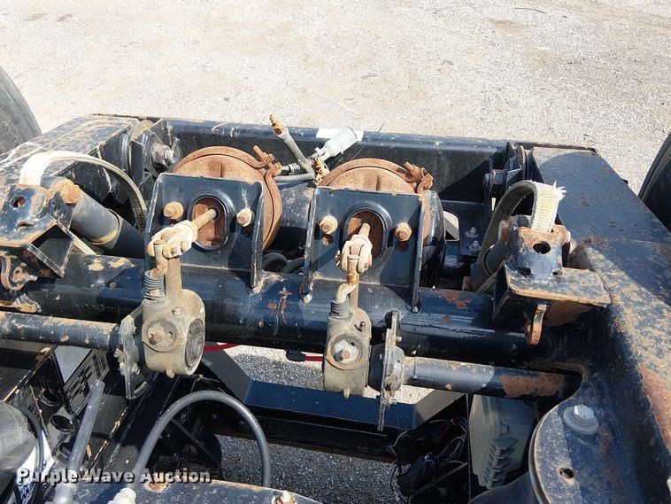 image for item NU9717 2013 Kalyn Siebert lowboy equipment trailer