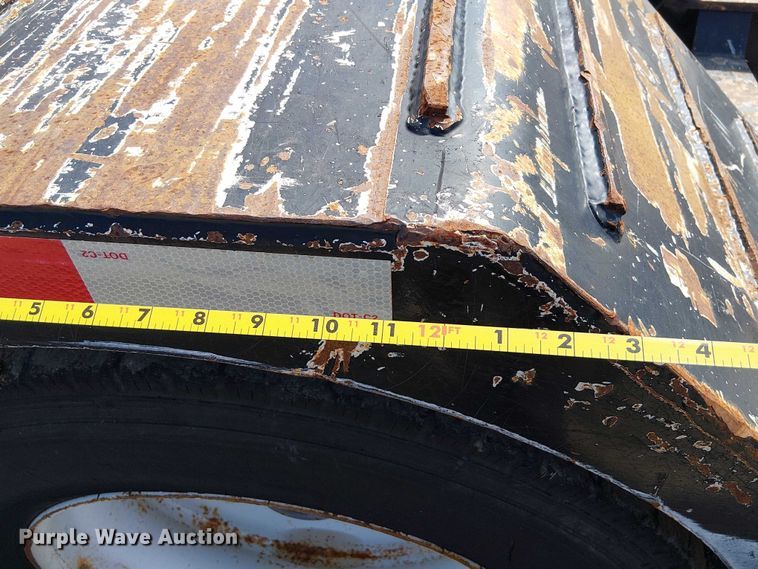 image for item NU9717 2013 Kalyn Siebert lowboy equipment trailer