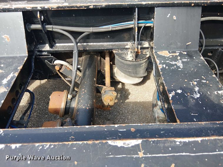 image for item NU9717 2013 Kalyn Siebert lowboy equipment trailer
