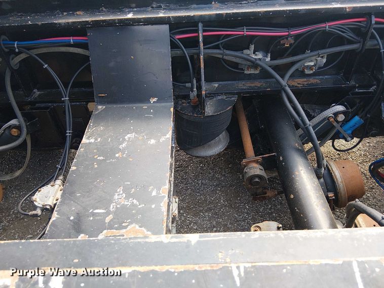 image for item NU9717 2013 Kalyn Siebert lowboy equipment trailer