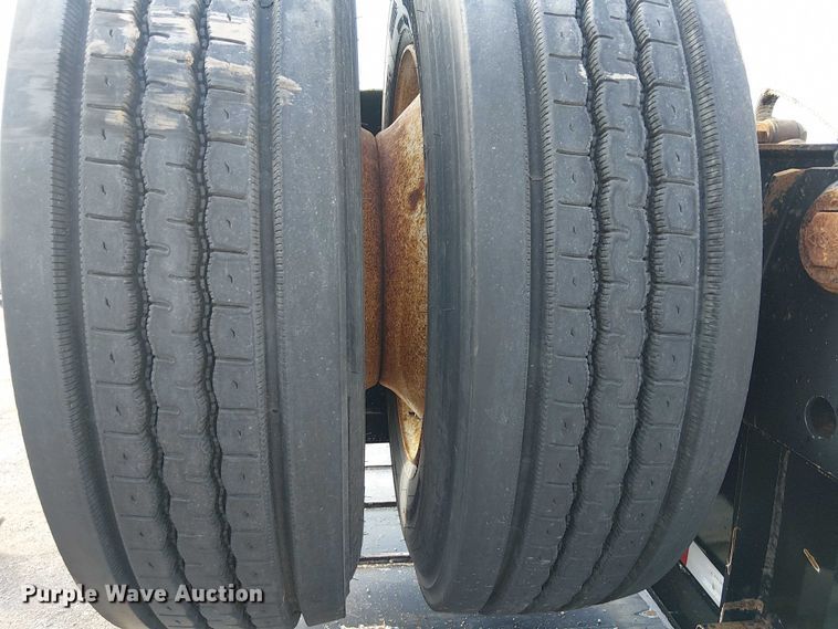 image for item NU9717 2013 Kalyn Siebert lowboy equipment trailer