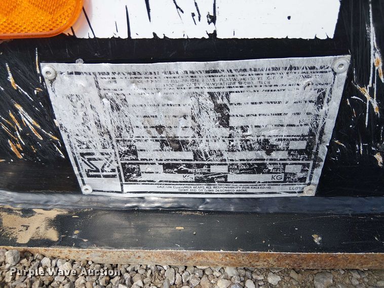 image for item NU9717 2013 Kalyn Siebert lowboy equipment trailer