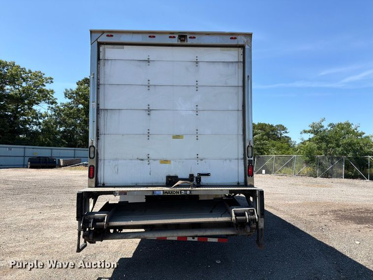 image for item YA2502 2018 International 4300 box truck